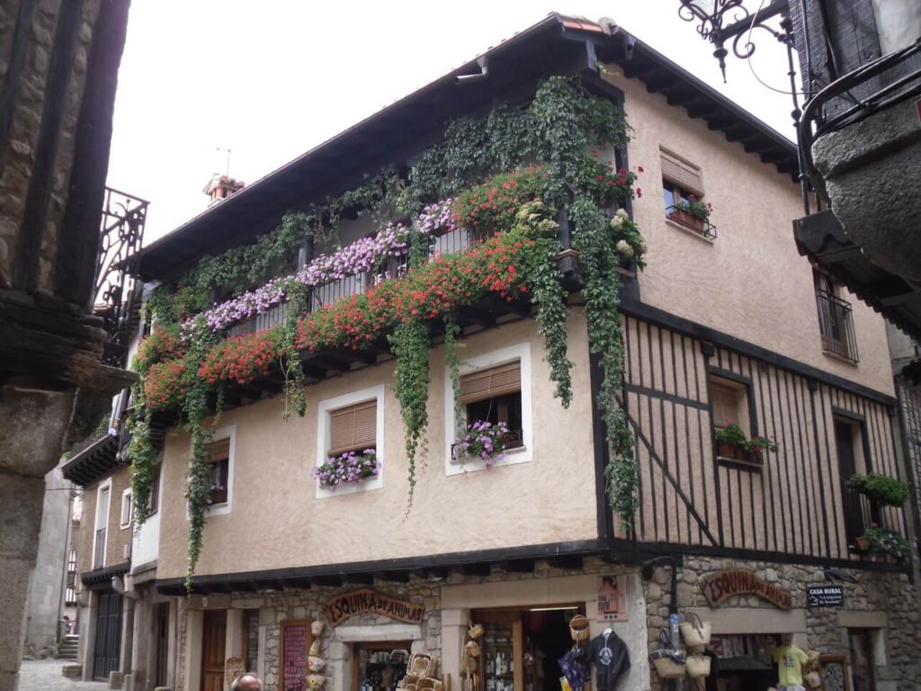 fachada casa de la alberca