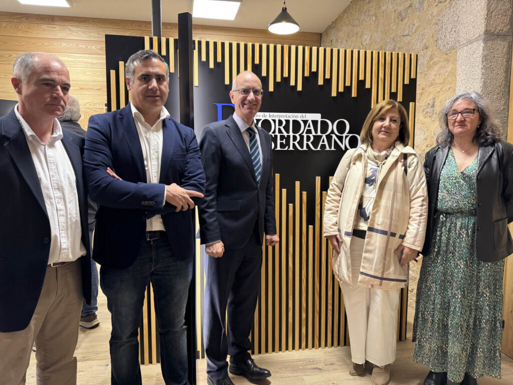 Inauguración Centro Interpretación del Bordado Serrano2